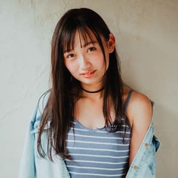 暗め×ストレート