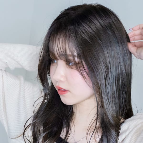 ダークブラウン