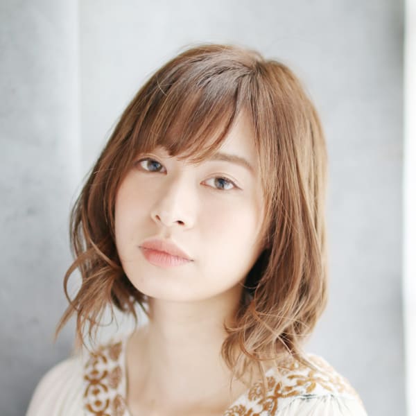 ミディアムニュアンスカール|LUXIA