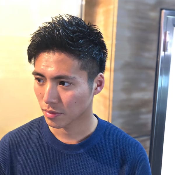 ツーブロックアップバンク刈り上げ