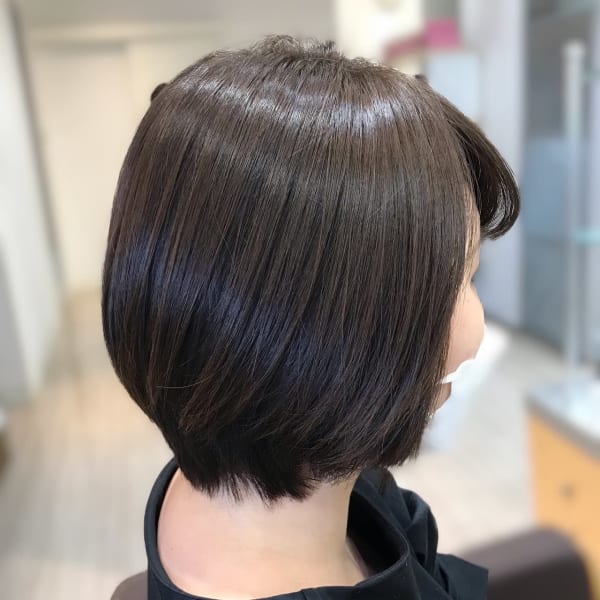 くすみカラーボブ