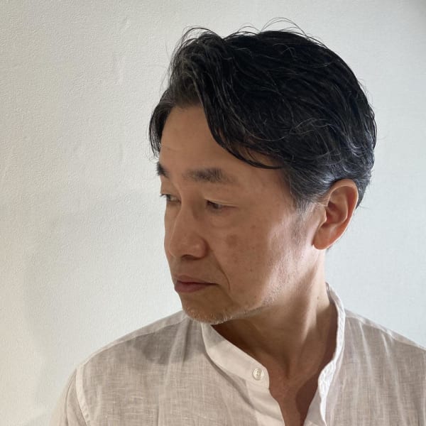 メンズ　刈り上げないビジネスヘア　ジェルセット50代大人髪型