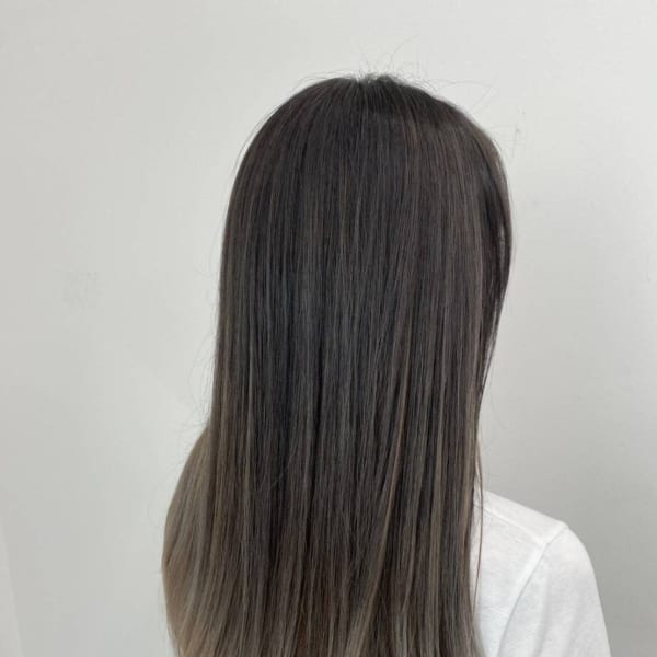 グラデーショングレージュ