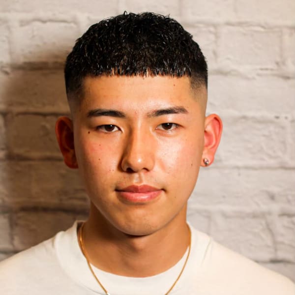 クロップヘアー×スキンフェード