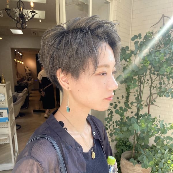 ハイトーン暗髪ハンサムマッシュショート豪徳寺梅ヶ丘美容室