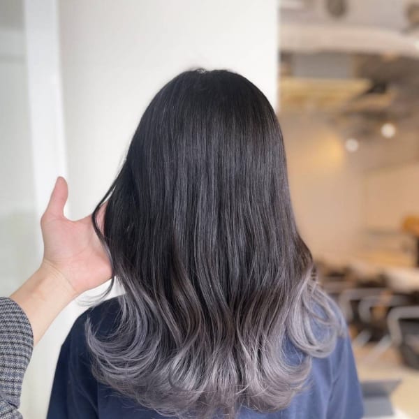 ホワイトグラデーション