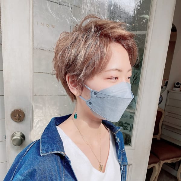 耳掛けハンサムベリーショートハイトーン 梅ヶ丘豪徳寺美容室