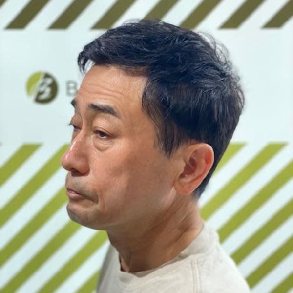 大人のナチュラルショートスタイル