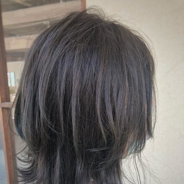 マットグレージュ×ネオウルフ