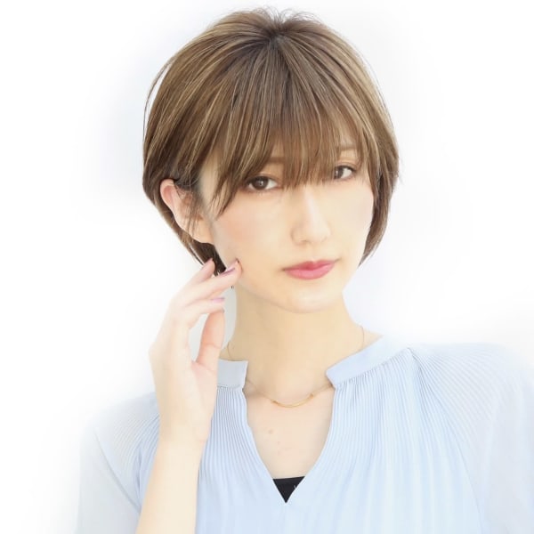 耳かけ美人ショート