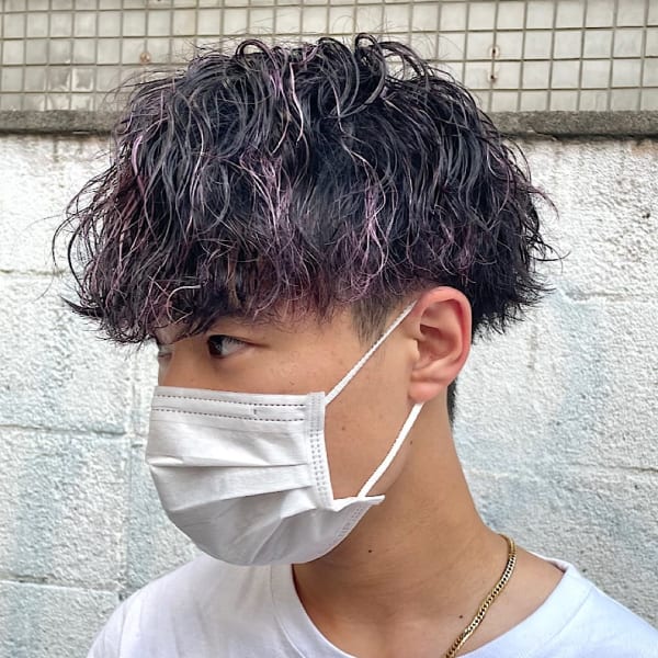 ピンクメッシュと波巻きツイスパ