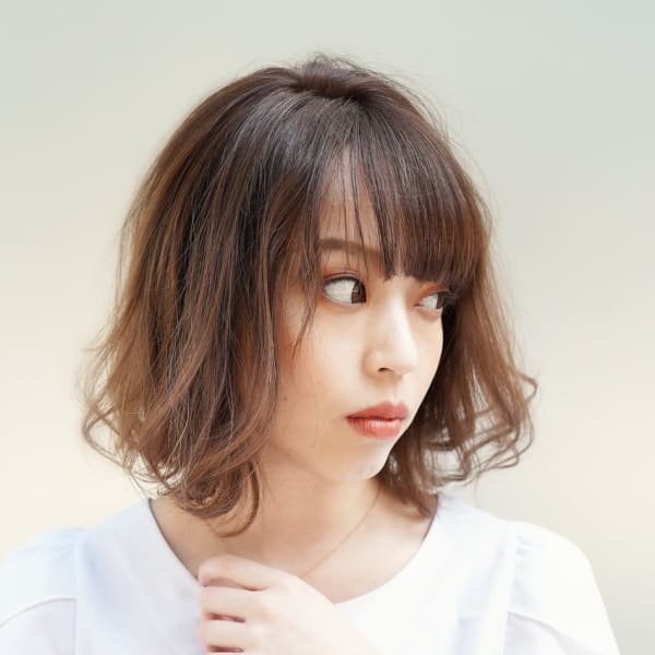 くびれボブで外はねスタイル☆グラデカラーで透明感もup☆
