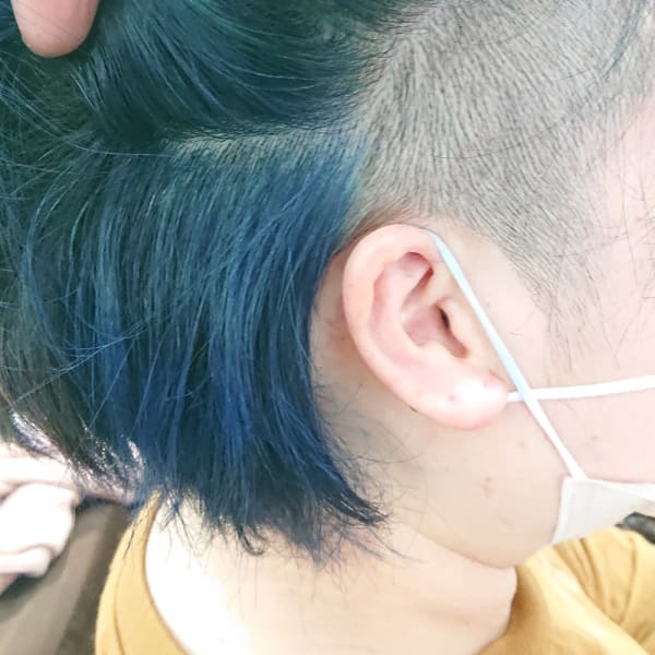 ツーブロックとダブルカラーで大胆イメチェン!|Dua by Hair Designers Gallery