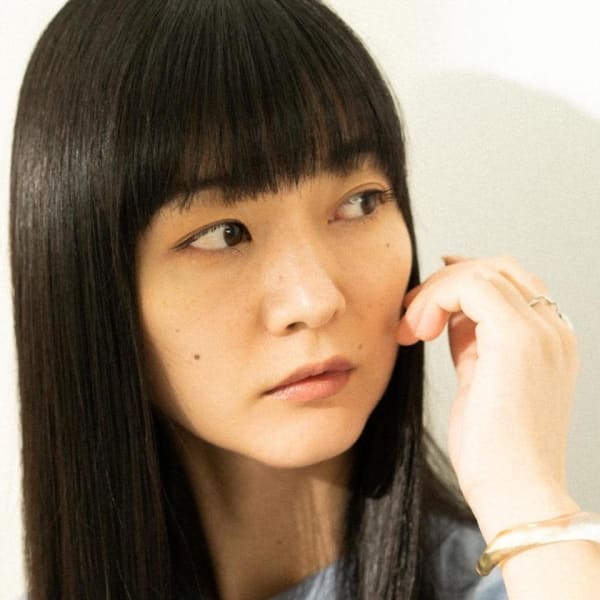 艶感のあるストレートロング