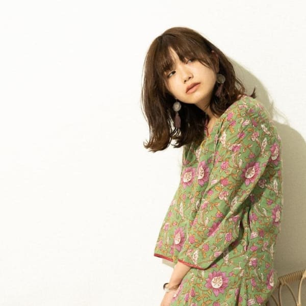 ”リラクシー”ミディアムボブ