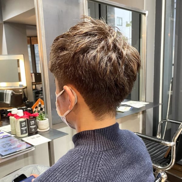 大人メンズ・白髪ぼかしハイライトショート