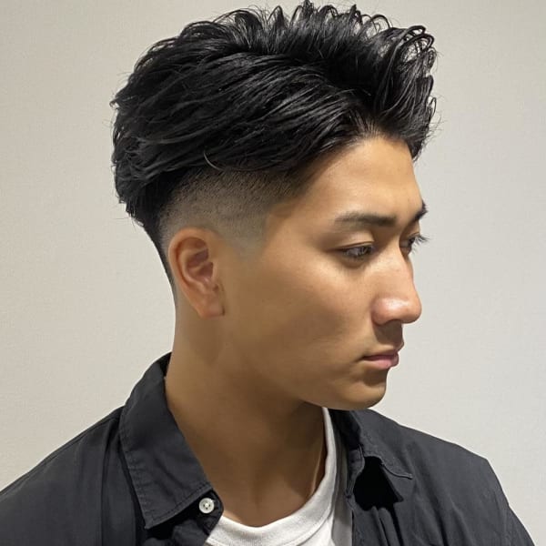 大人バーバースタイル ツーブロックフェード ビジネスシーン