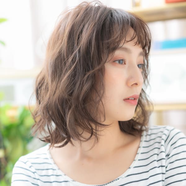 前髪カール小顔バレイヤージュ大人ボブパーマ グレージュカラー