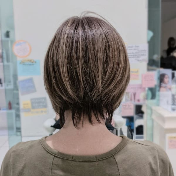 脱白髪染めハイライト×ウルフショートボブ【我孫子】