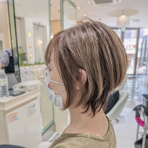 脱白髪染めハイライト×ウルフショートボブ【我孫子】