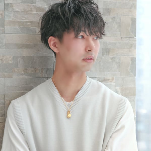 今流行りのツイストスパイラルパーマ|LaBless ザ北浜PLAZA《髪質改善/ヘッドスパ/オージュア/メンズ歓迎》