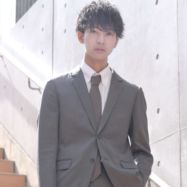 スーツと相性バッチリおしゃれパーマ|LaBless ザ北浜PLAZA《髪質改善/ヘッドスパ/オージュア/メンズ歓迎》