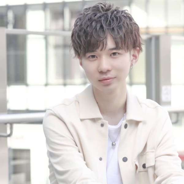 スーツと相性バッチリおしゃれパーマ|LaBless ザ北浜PLAZA《髪質改善/ヘッドスパ/オージュア/メンズ歓迎》