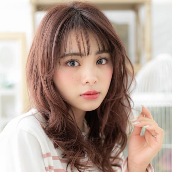 アッシュピンク韓国風小顔ウェットスタイル ロングレイヤー