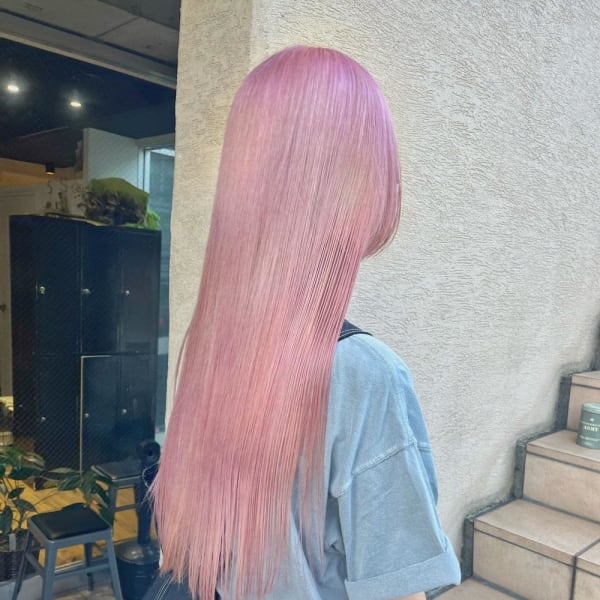 ピンクカラー　ピンクベージュ　ペールピンク　ミニボブ