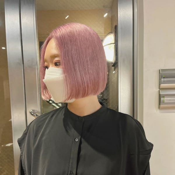 ピンクカラー　ピンクベージュ　ペールピンク　ミニボブ