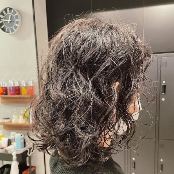 ゆるゆるパーマ　クルクルパーマ　ミディアムヘア