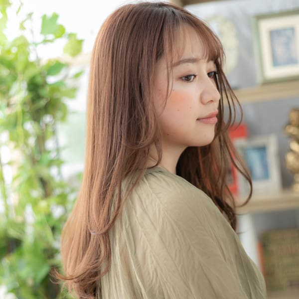 ミルクティーピンク外国人風エアストレート グレージュカラー