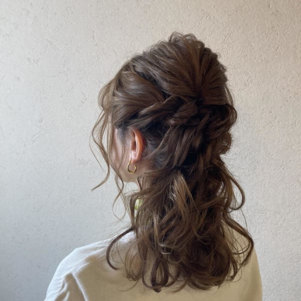 ハーフアップアレンジ