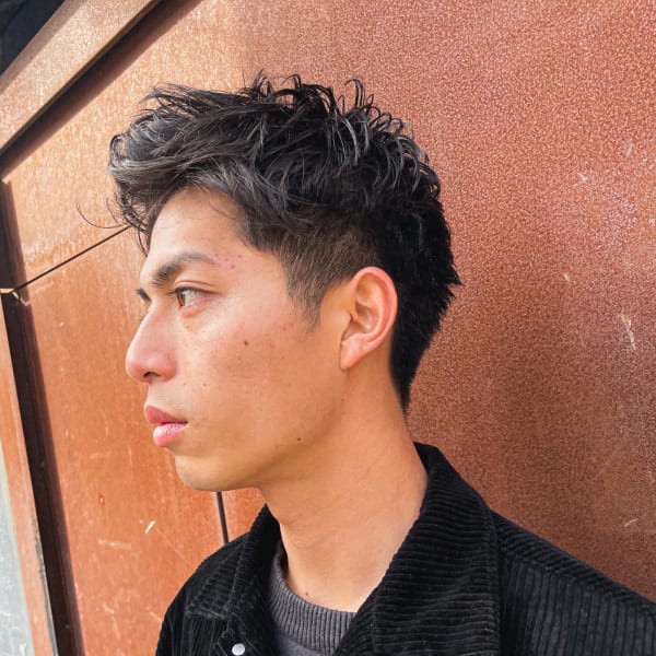 大人男子のソフトモヒカンショート