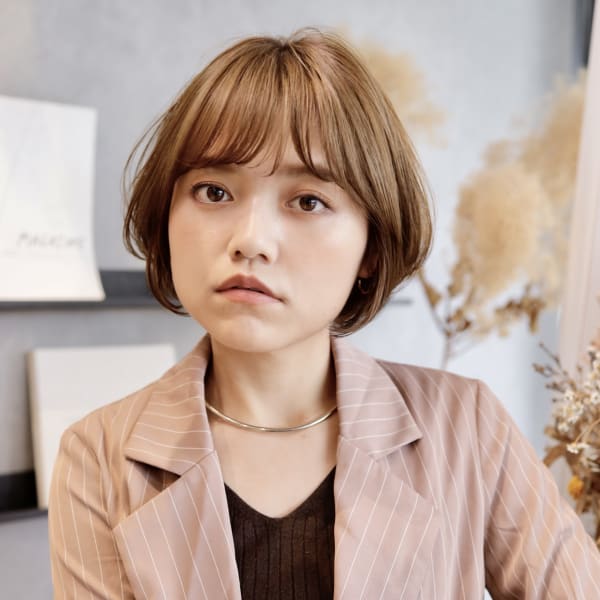 ミルクティアッシュ/艶カラー/ミニボブ/前下がり|M.SLASH FIEL 東戸塚