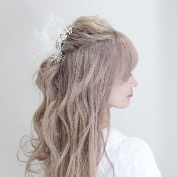 ホワイトベージュ