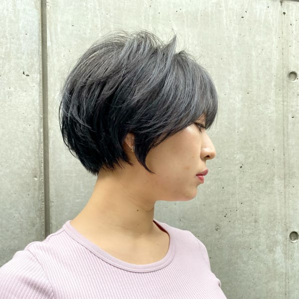 大人かわいい丸みショート　美髪　ネビージュ