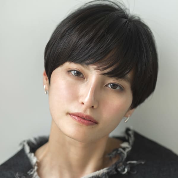 【emu井上信洋】ミニマムカットの前下がりマッシュショート