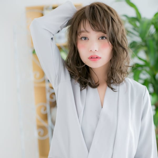 【浅草美容院HANARE】ミルクティーアッシュ鎖骨ミディアム