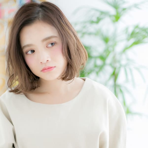 【浅草美容院HANARE】プラチナカラー×大人なかきあげボブ