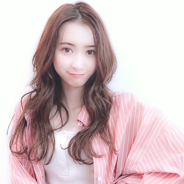 人かわいい無造作ウェーブ・グレージュ・美肌