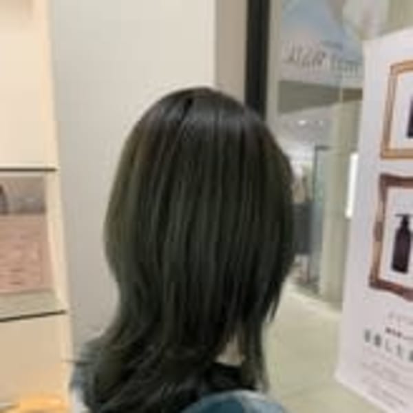 ターコイズブルーカラー♪ 4月