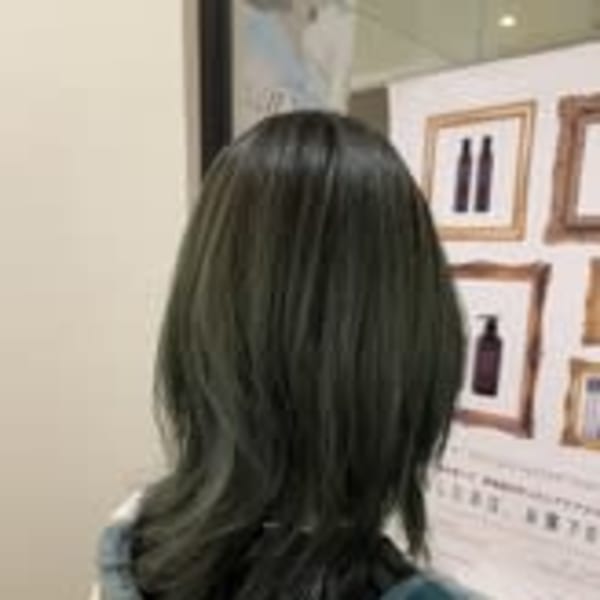 ターコイズブルーカラー♪ 4月