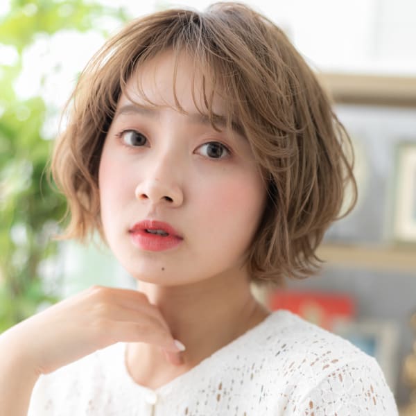 シースルーバングくせ毛風ショートマッシュ ミニボブ