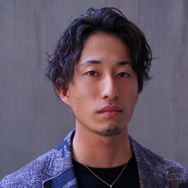 黒染めツイストスパイラルパーマ