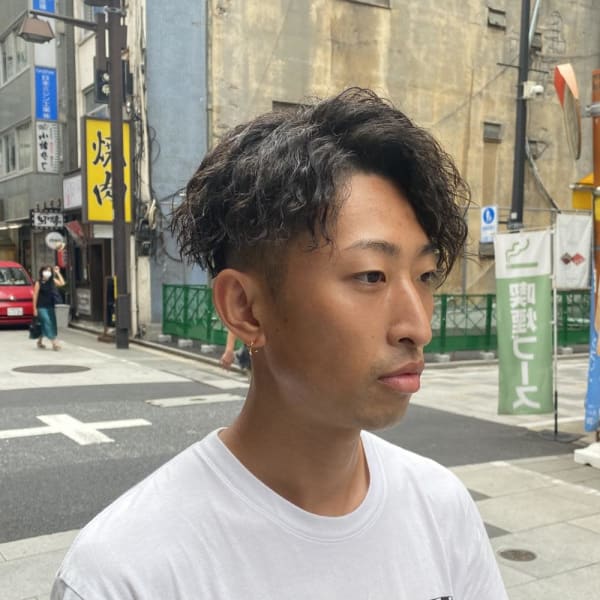 パーマ初心者　フェード入門　バーバーブーム　お洒落ツイスパ