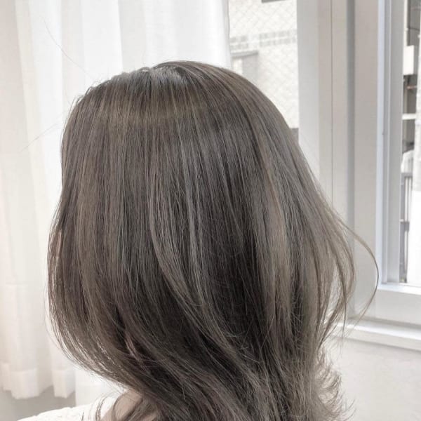 外ハネハイライト☆シルバーベージュ