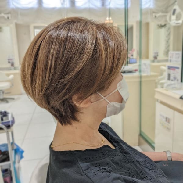 脱白髪染めカラー×くびれショート【AVENIR我孫子】