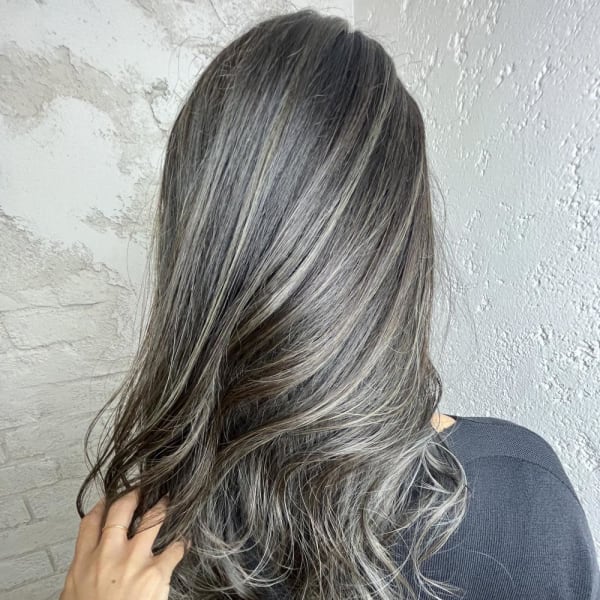 白髪ぼかしハイライトイルミナカラー¥15400