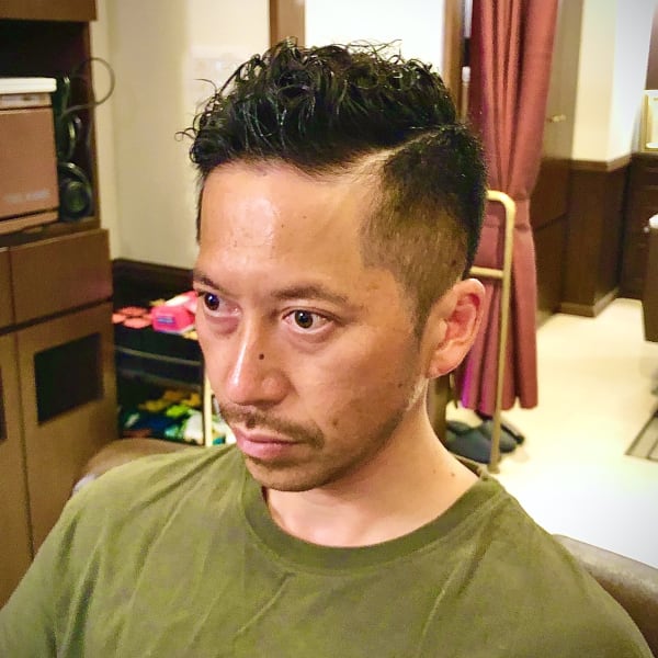 夏はオシャレに！　刈り上げ&セクションパーマ